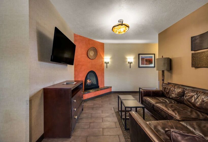 هتل Best Western Plus Canyonlands Inn