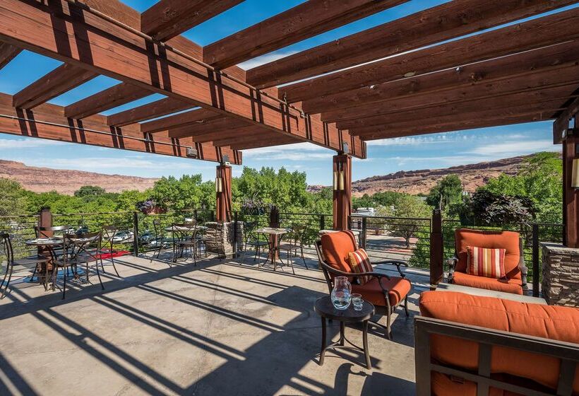 هتل Best Western Plus Canyonlands Inn