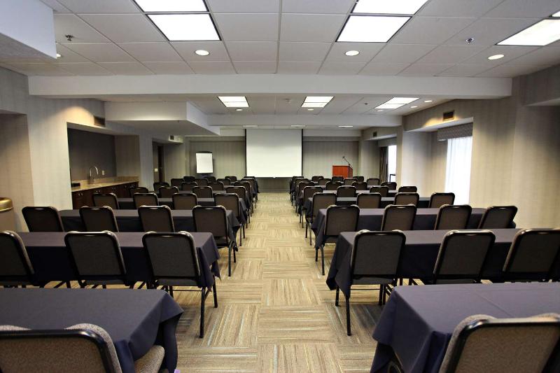 בית מלון כפרי Best Western Plus Cottontree Inn