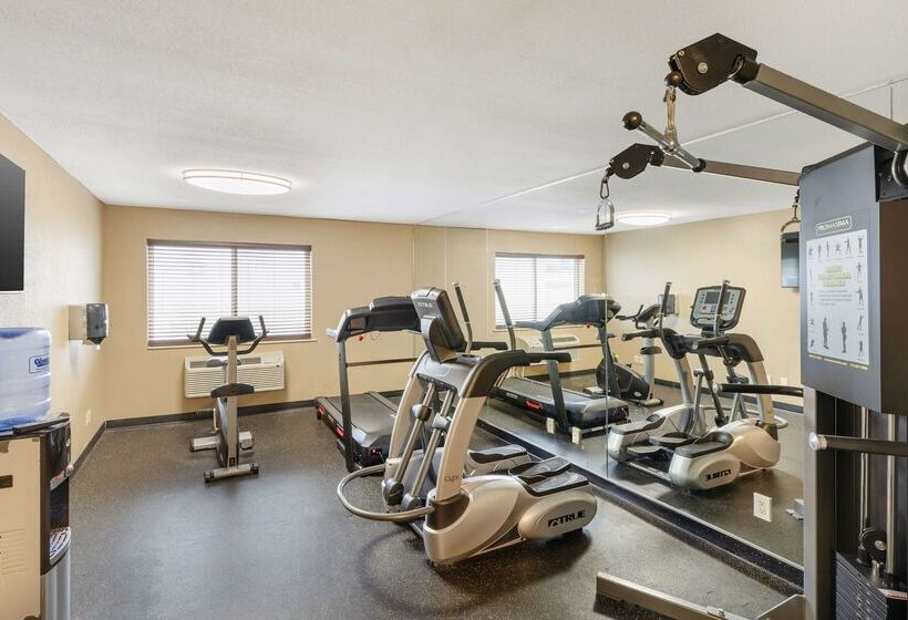 هتل Best Western St. Louis Inn