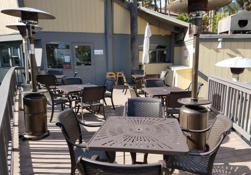 فندق Catalina Canyon Inn