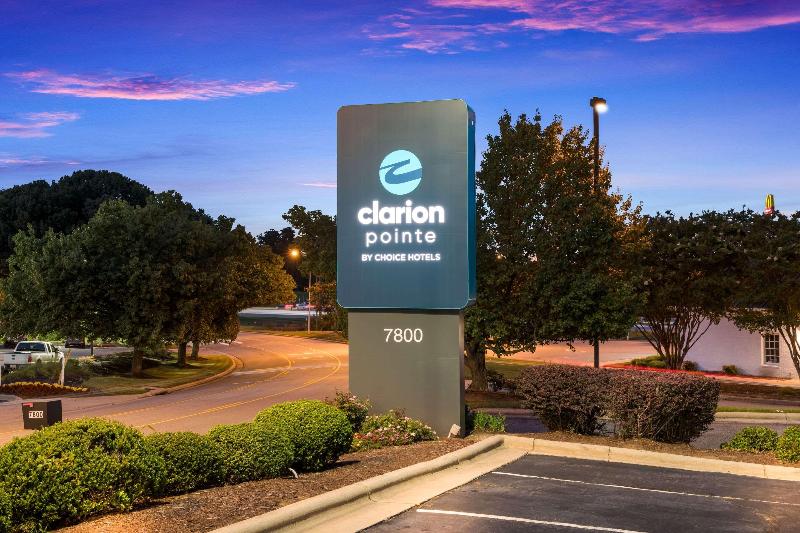 هتل Clarion Pointe Greensboro Airport
