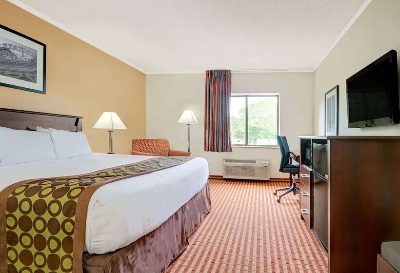 בית מלון כפרי Days Inn & Suites By Wyndham Kansas City   Chiefs Arrowhead Stadium