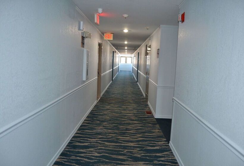 酒店 Days Inn And Suites By Wyndham Sikeston