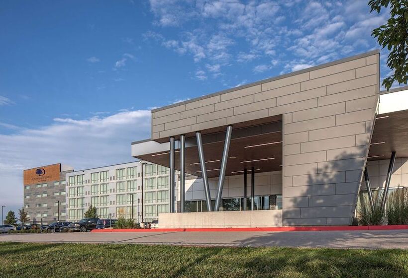 هتل Doubletree By Hilton Omaha Southwest