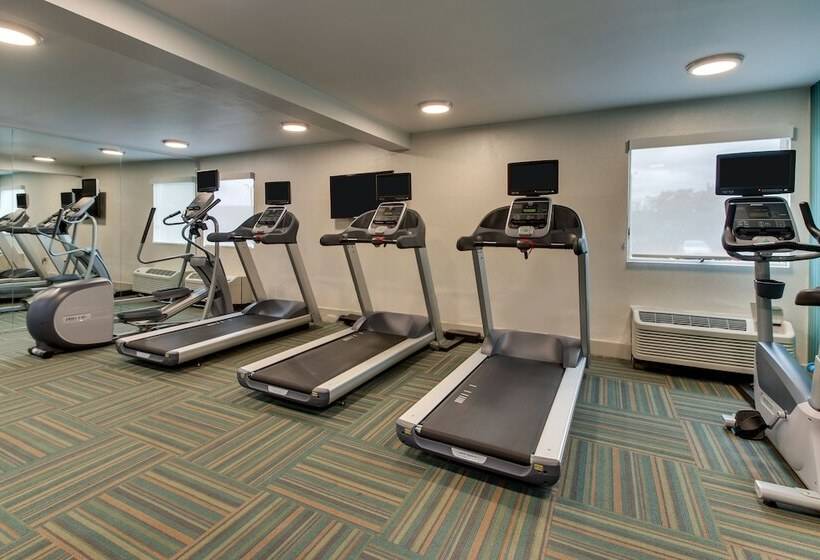 호텔 Holiday Inn Express Pittston  Scranton Airport, An Ihg