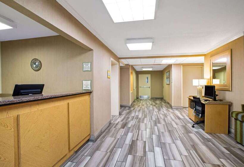 호텔 La Quinta Inn By Wyndham Auburn Worcester