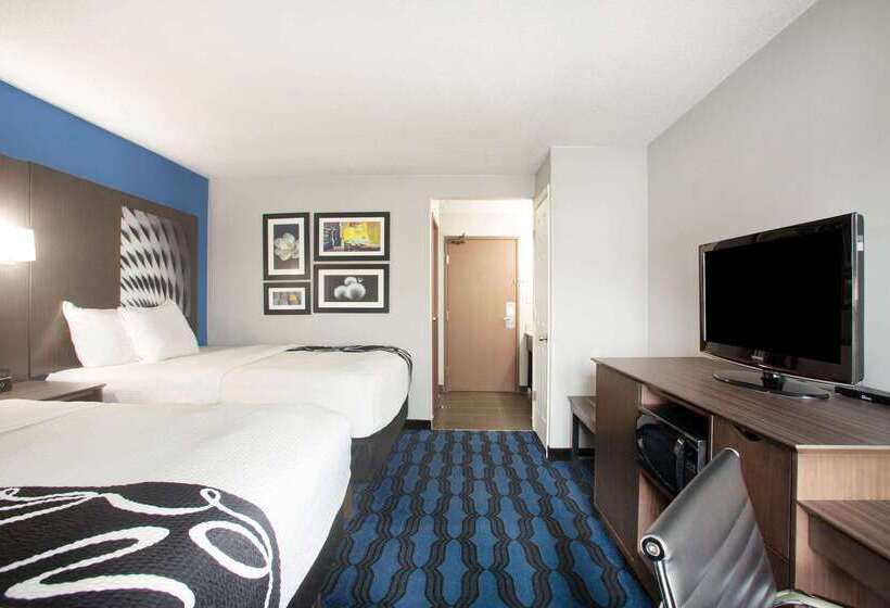 هتل La Quinta Inn By Wyndham St. Louis Hazelwood  Airport North