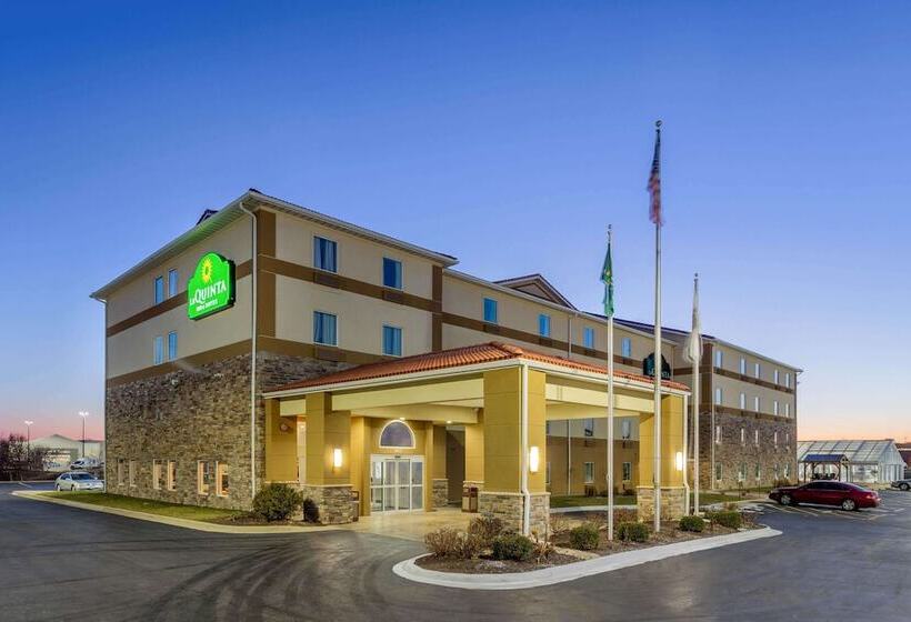 هتل La Quinta By Wyndham Rockford