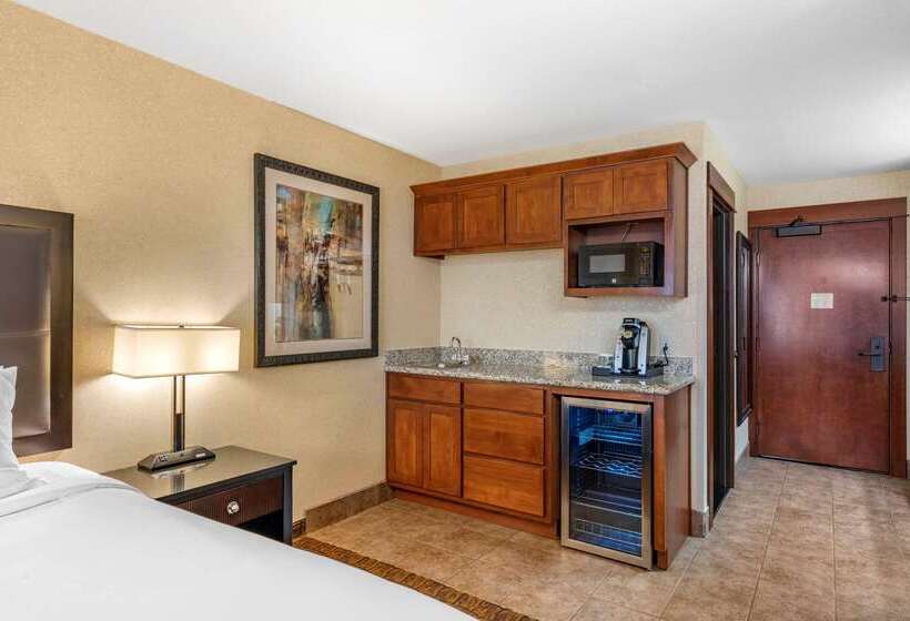 Lloyd Hotel Astoria Bayfront, Ascend Hotel Collection