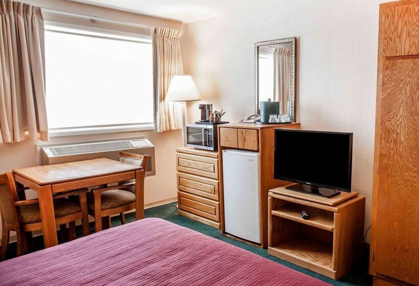 فندق Quality Inn & Suites Bremerton Near Naval Shipyard