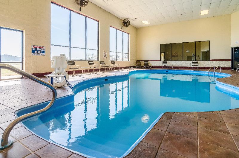 Hotel Red Roof Inn & Conference Center Wichita Airport