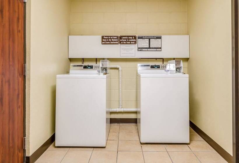 Hotel Red Roof Inn & Conference Center Wichita Airport