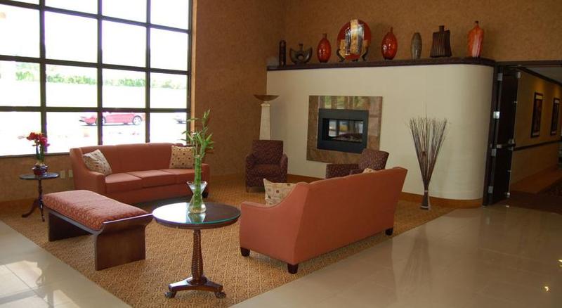 فندق Rodeway Inn & Suites