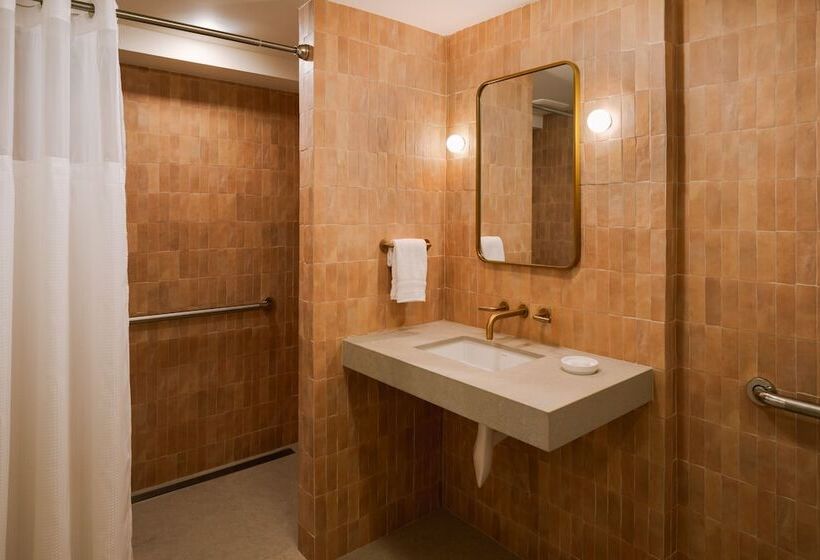 ホテル Sonder Woods Cove