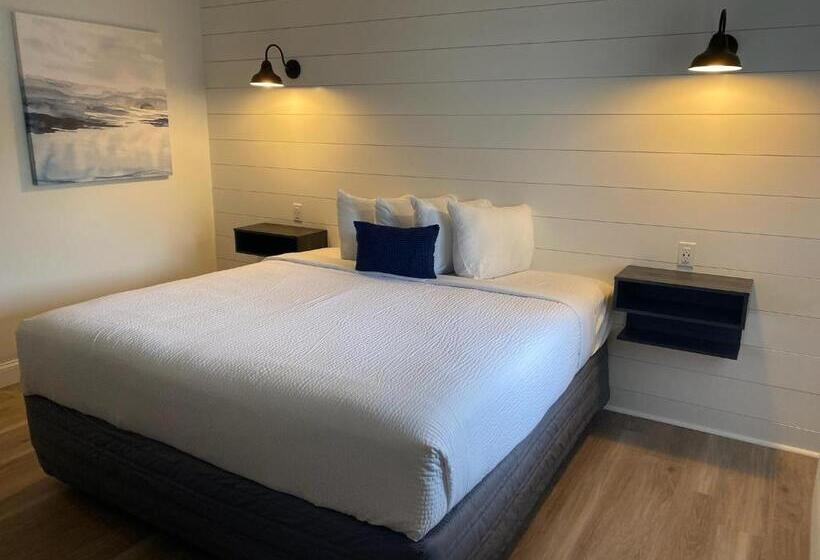 هتل The Shorehouse