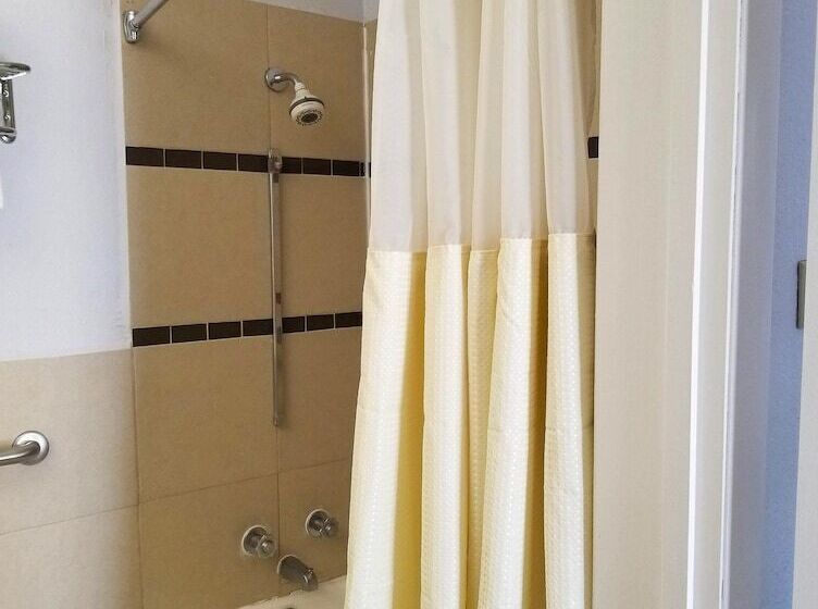 מוטל Americas Best Value Inn Belleville