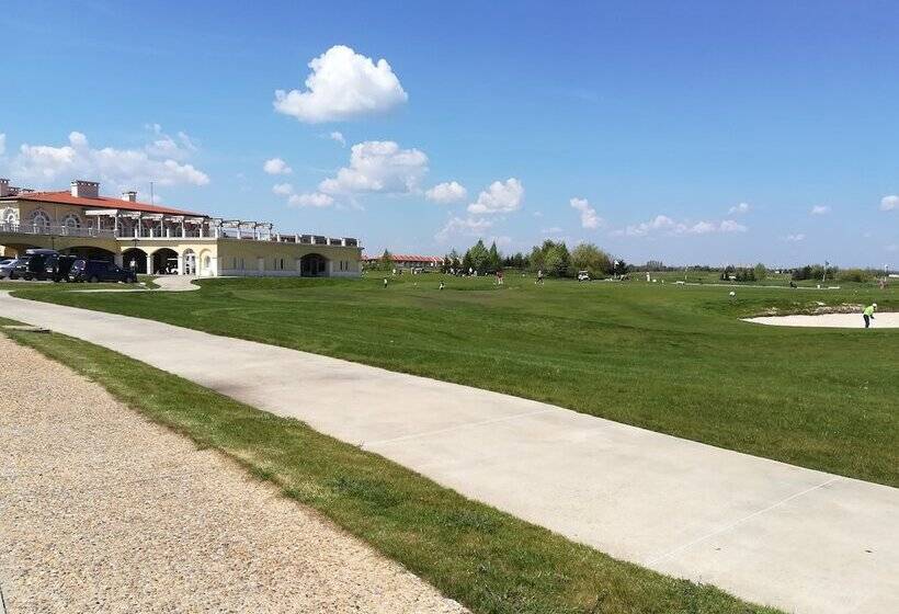 پانسیون Villa L3 In Lighthousegolf Resort