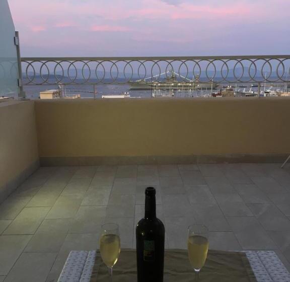 مبيت وإفطار La Terrazza Dei Colori