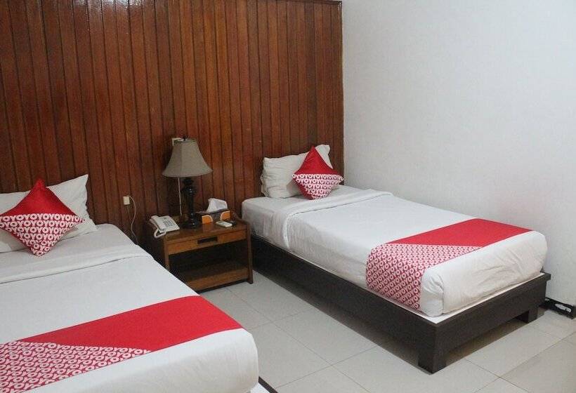 ホテル Oyo 1333 Wisata