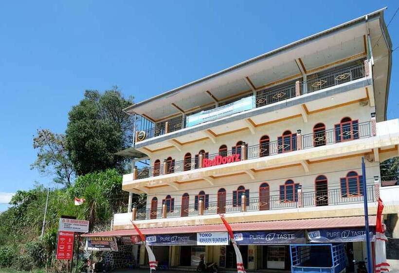 پانسیون Reddoorz Near Bolu Toraja