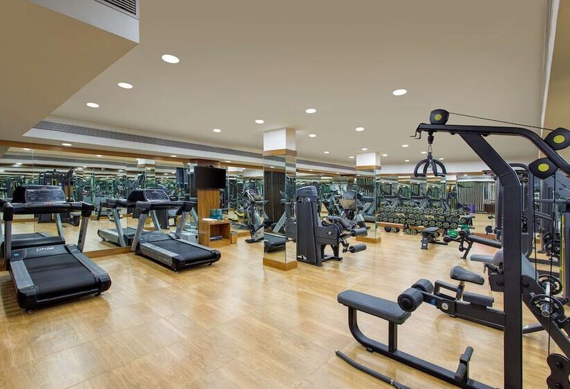 בית מלון כפרי Sobit Sarovar Portico