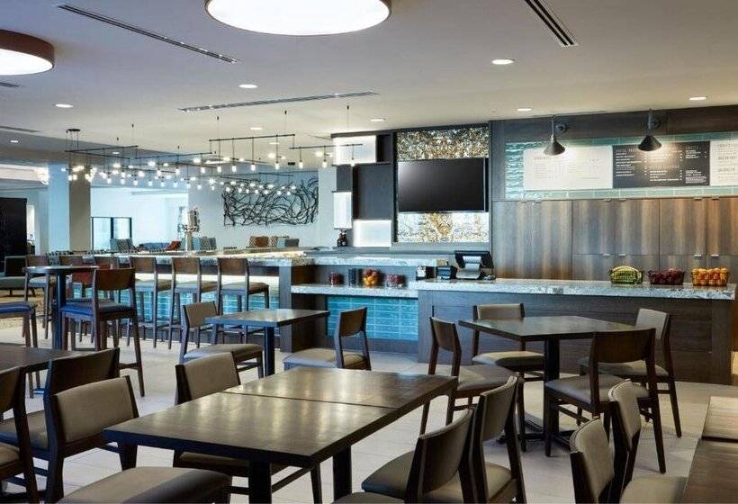 Отель Towneplace Suites By Marriott Thousand Oaks Agoura Hills