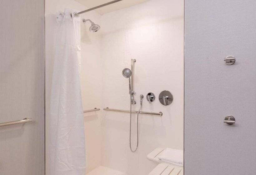 Отель Towneplace Suites By Marriott Thousand Oaks Agoura Hills