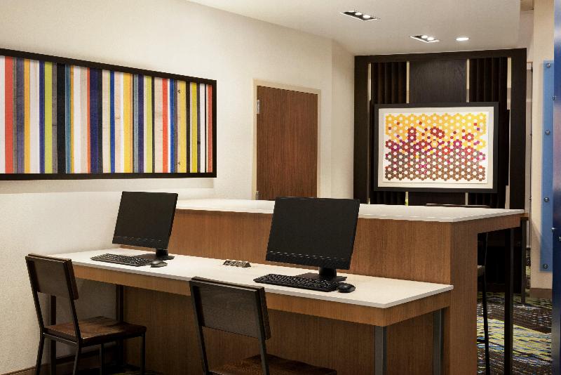 فندق Holiday Inn Express & Suites   Beaver Dam, An Ihg