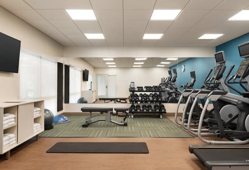 فندق Holiday Inn Express & Suites   Beaver Dam, An Ihg