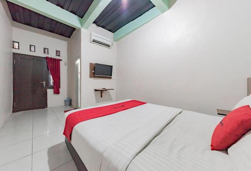 هتل Reddoorz Near Unsika University Karawang