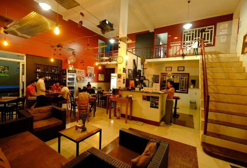 فندق Route 76 Guest House