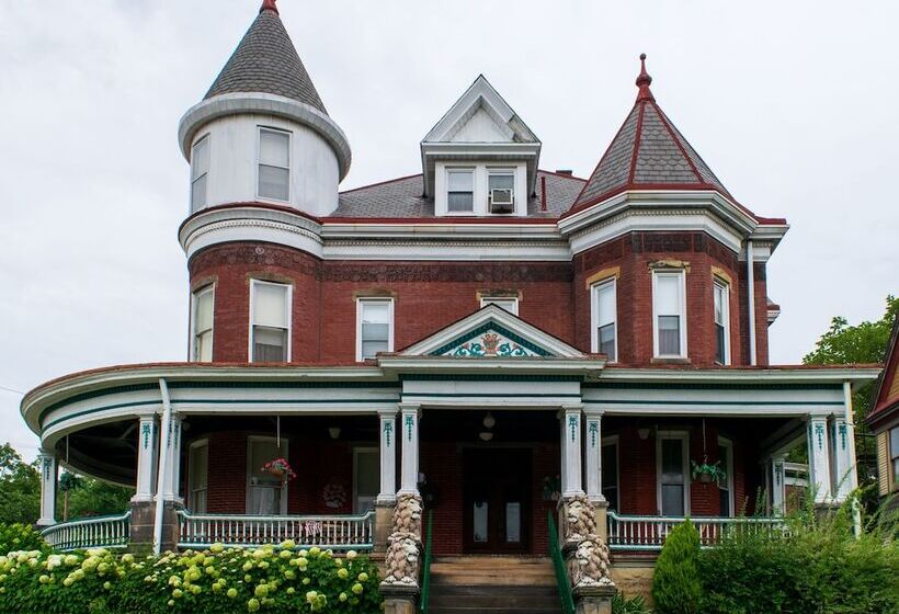 مبيت وإفطار The Shepherd's Inn