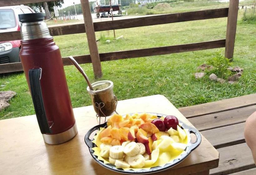 هتل Hostal Posada Del Hum