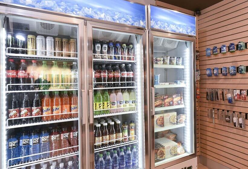 בית מלון כפרי Holiday Inn Express & Suites   Madisonville, An Ihg