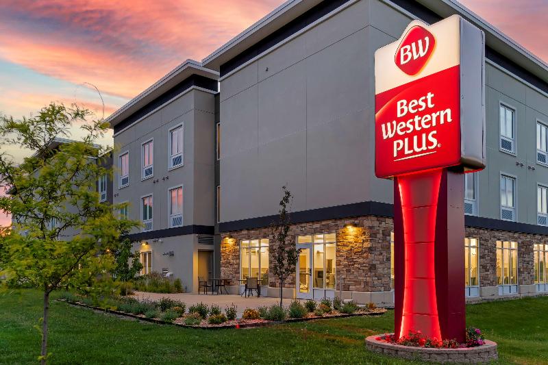 فندق Best Western Plus Isanti