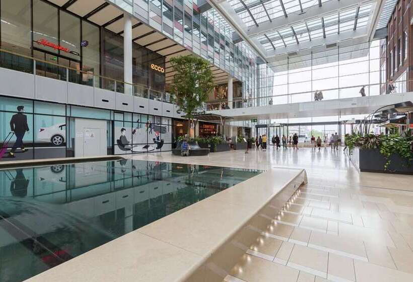 هتل Hampton By Hilton Utrecht Central Station