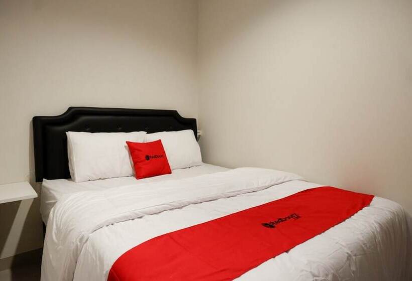 هتل Reddoorz @ Losari Area 2