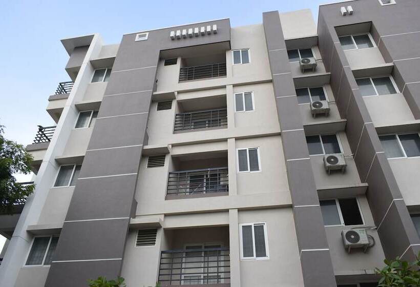 هتل Viswa Residency By Azalea