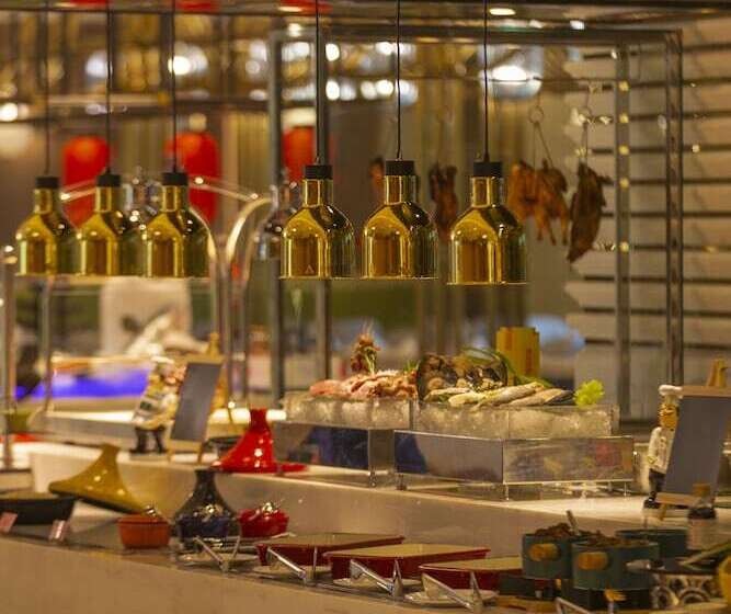 فندق Wyndham Grand Plaza Royale Kaicheng Anji