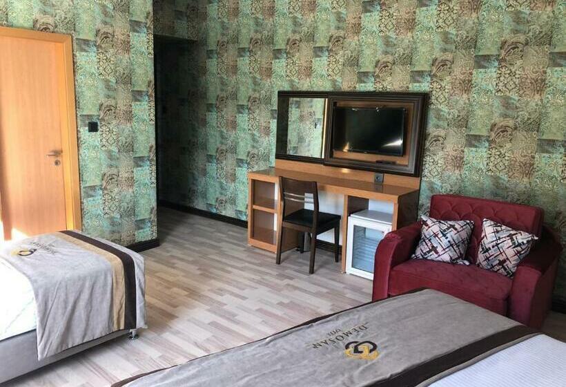 פנסיון Demosan Hotel Hilden