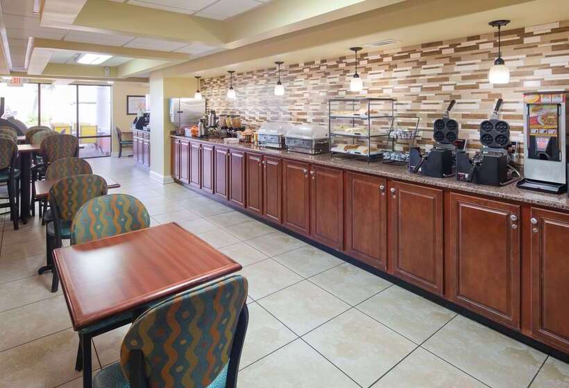 Best Western Ocean Sands Beach Resort