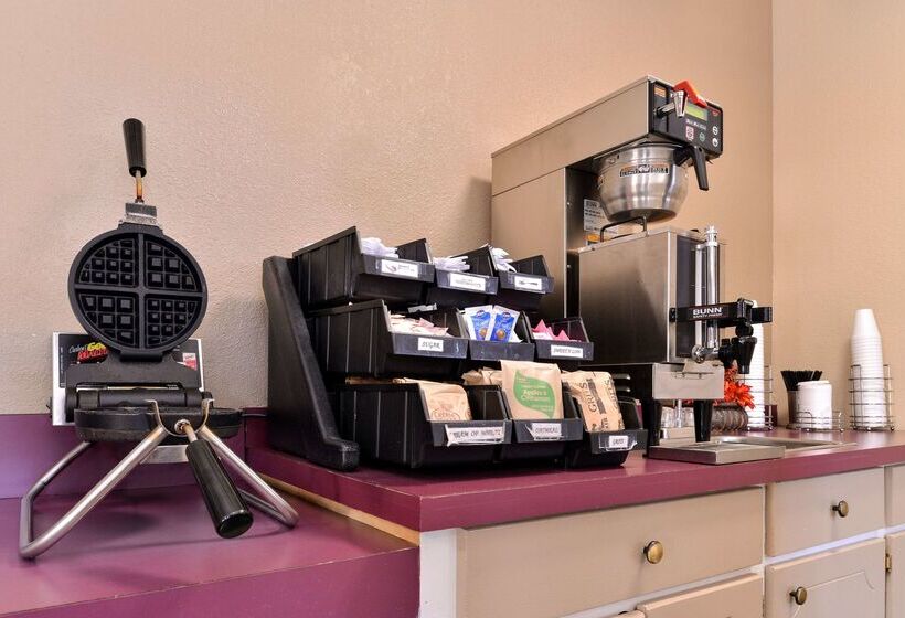 בית מלון כפרי Quality Inn & Suites