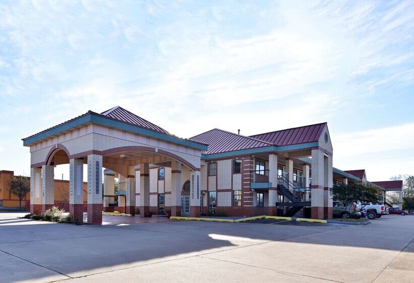 בית מלון כפרי Quality Inn & Suites