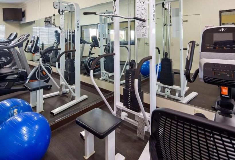 هتل Best Western Inn & Suites