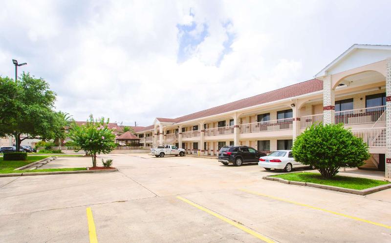 هتل Best Western Pearland Inn