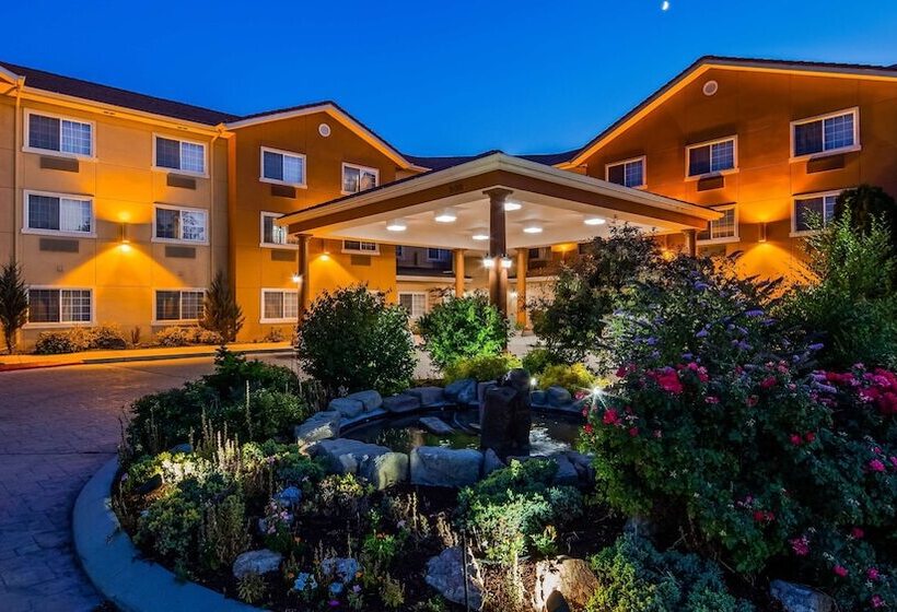 בית מלון כפרי Best Western Plus Caldwell Inn & Suites