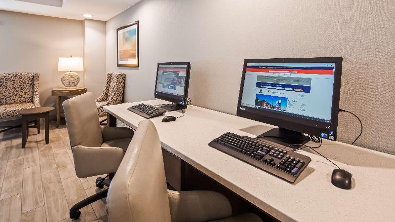هتل Best Western Plus Alexandria Fort Belvoir