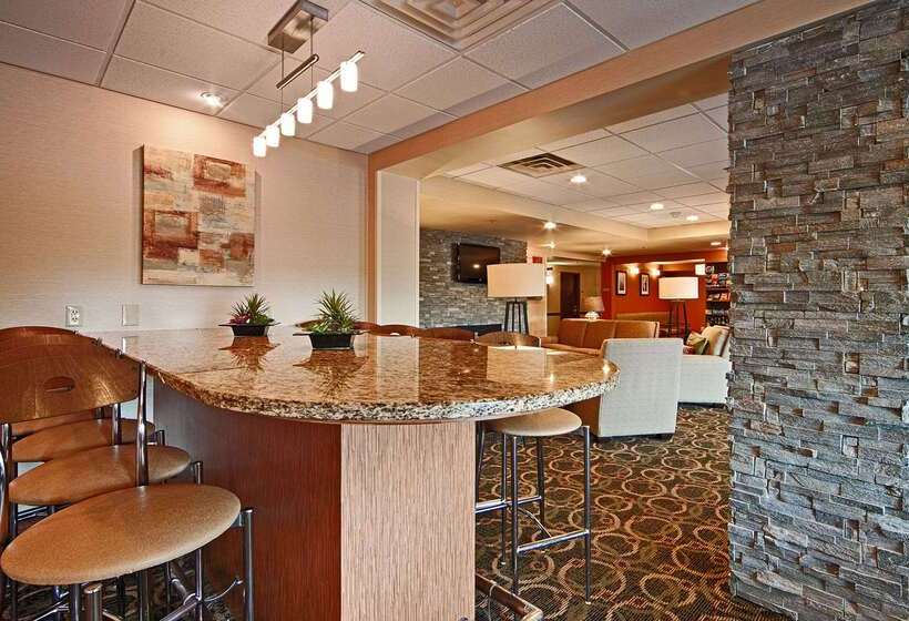 호텔 Comfort Inn & Suites Copley Akron