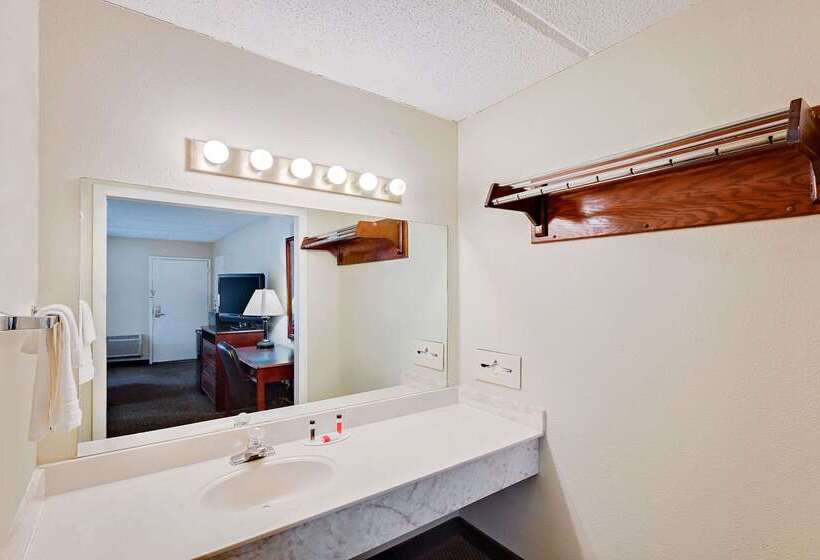 酒店 Days Inn By Wyndham Bay City